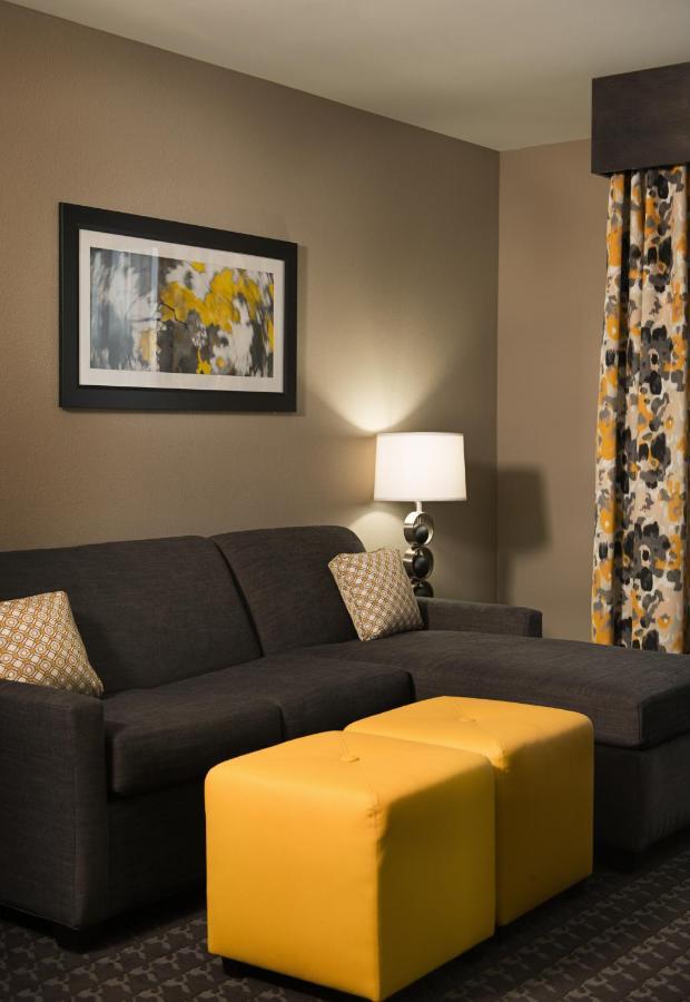 Holiday Inn Express And Suites Madison Central By Ihg Zewnętrze zdjęcie