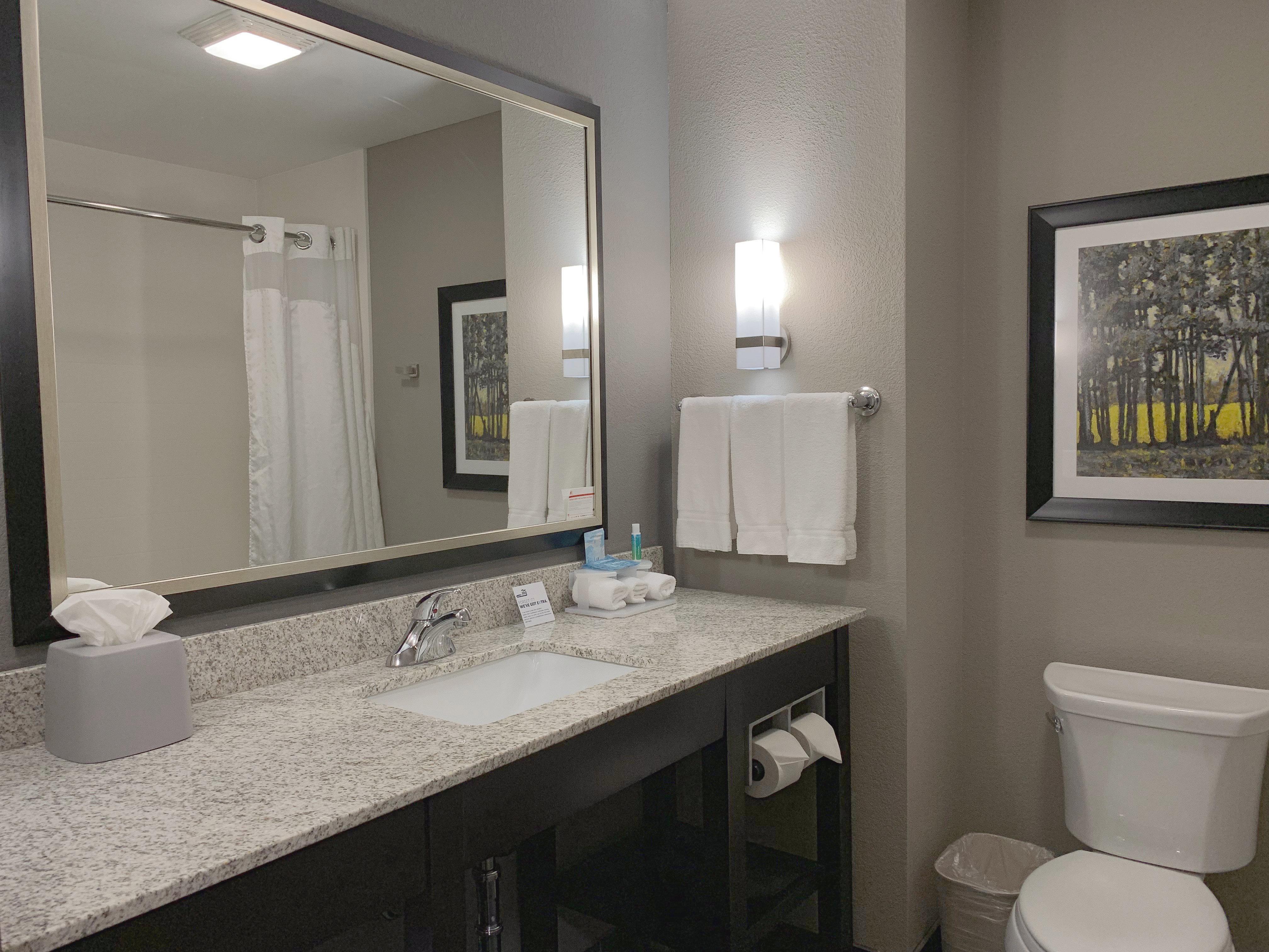 Holiday Inn Express And Suites Madison Central By Ihg Zewnętrze zdjęcie