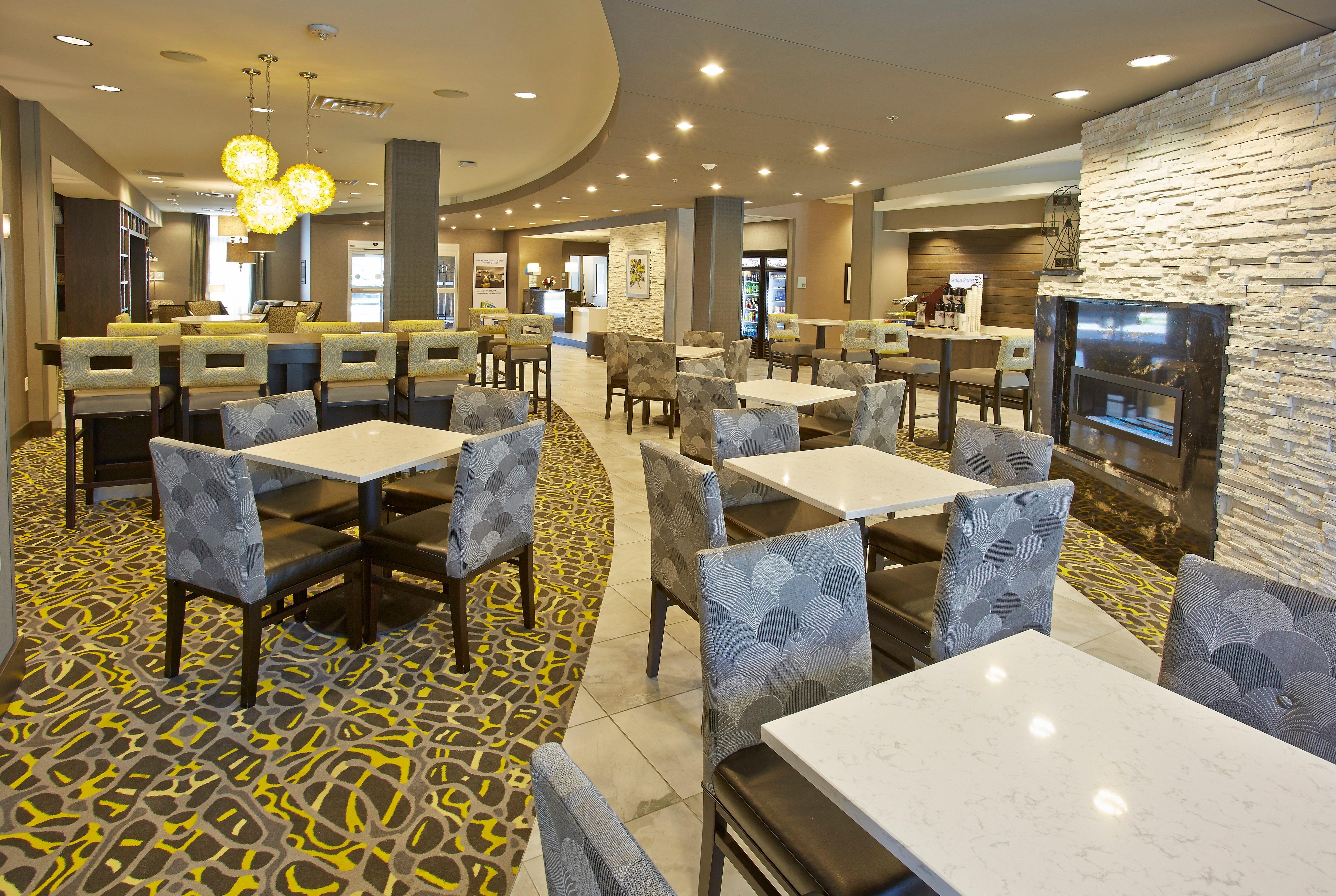 Holiday Inn Express And Suites Madison Central By Ihg Zewnętrze zdjęcie